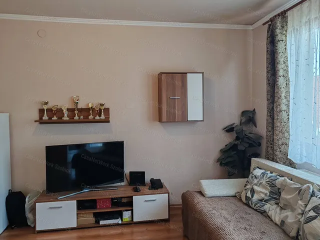 Eladó lakás Szolnok 37 nm