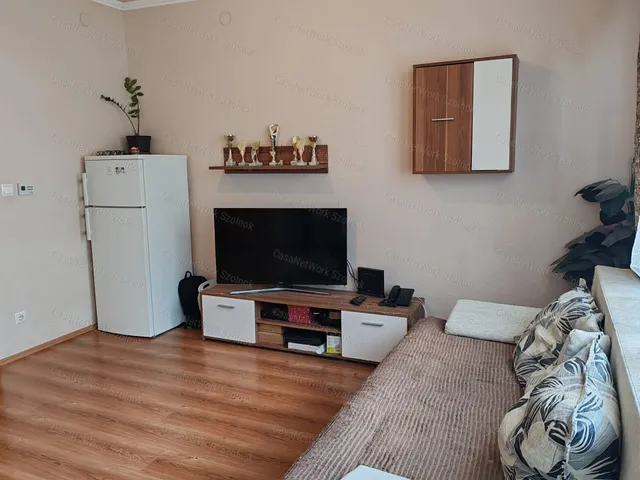 Eladó lakás Szolnok 37 nm