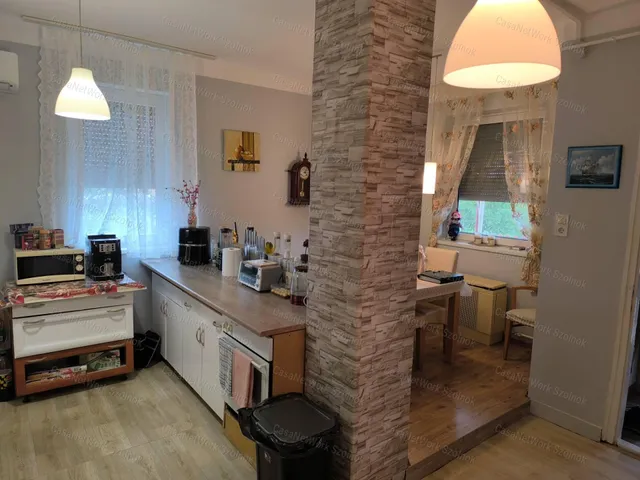 Eladó ház Újszász 67 nm
