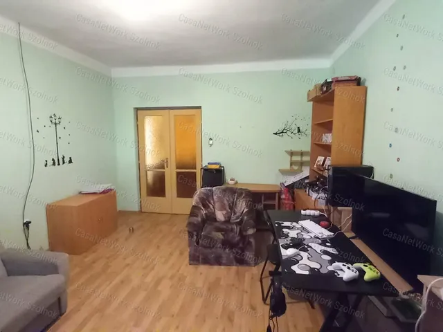 Eladó ház Szolnok 100 nm