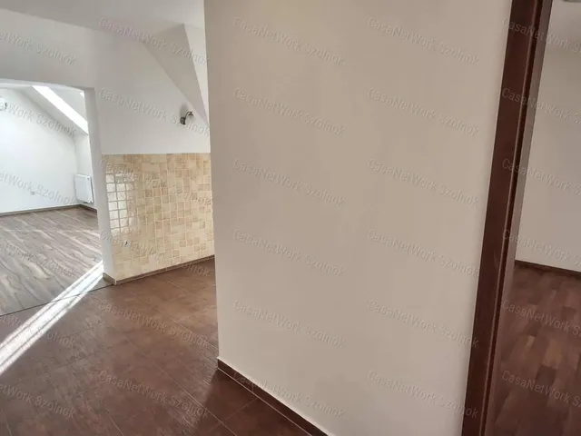 Eladó lakás Szolnok 71 nm