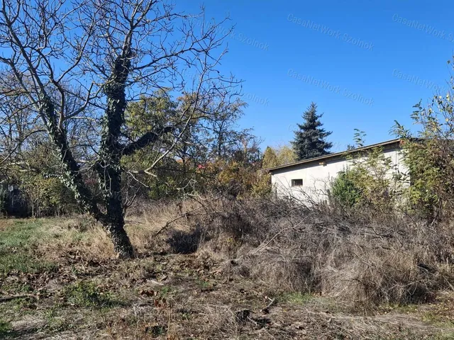 Eladó telek Szajol 69 nm