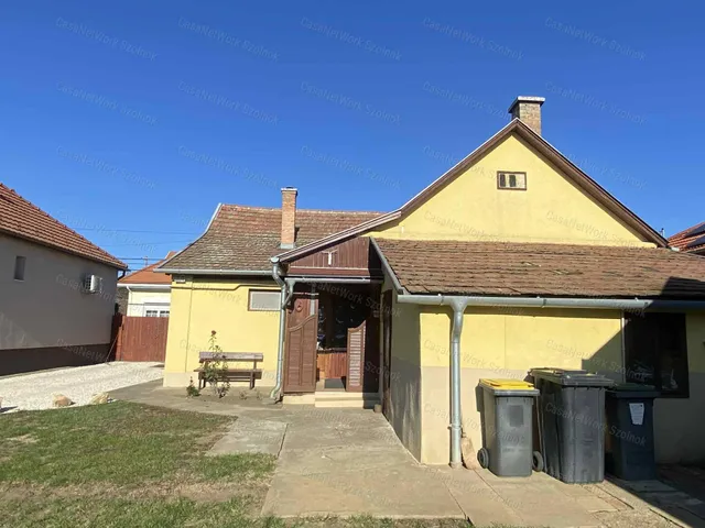 Eladó ház Szolnok 65 nm