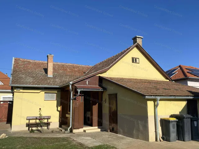 Eladó ház Szolnok 65 nm