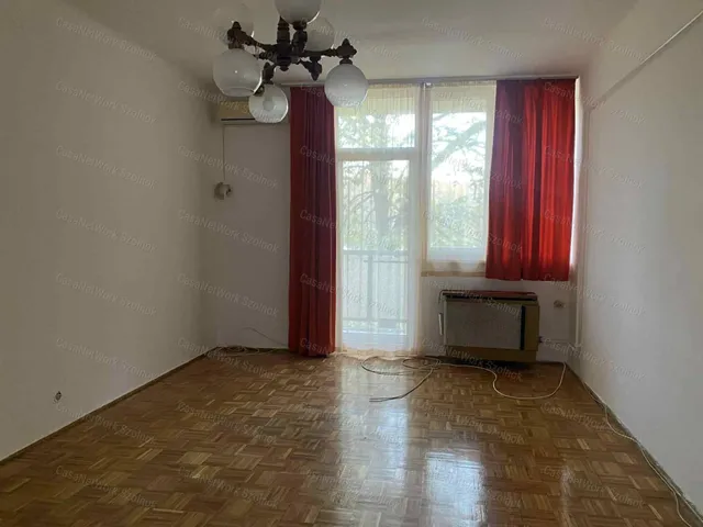 Eladó lakás Szolnok 54 nm