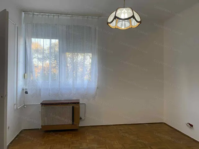 Eladó lakás Szolnok 54 nm