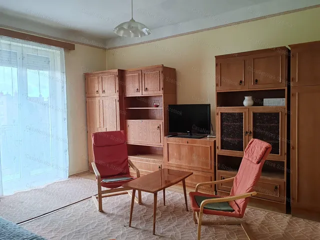 Kiadó lakás Szolnok 35 nm