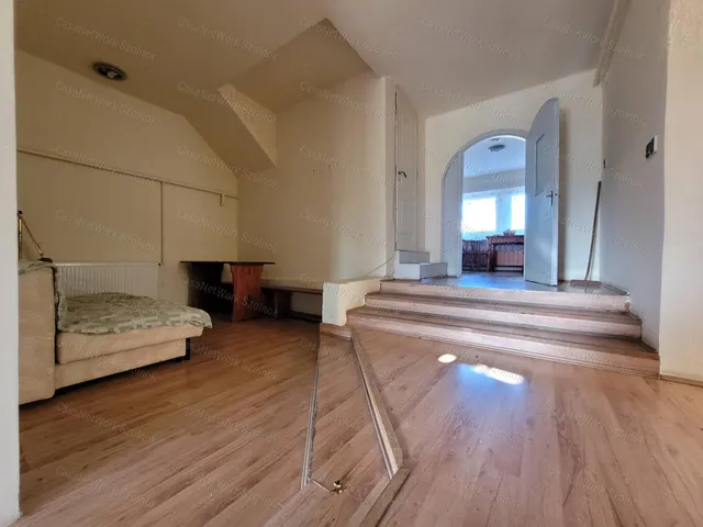 Eladó ház Hatvan 215 nm