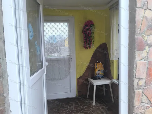 Eladó ház Tiszaföldvár 69 nm