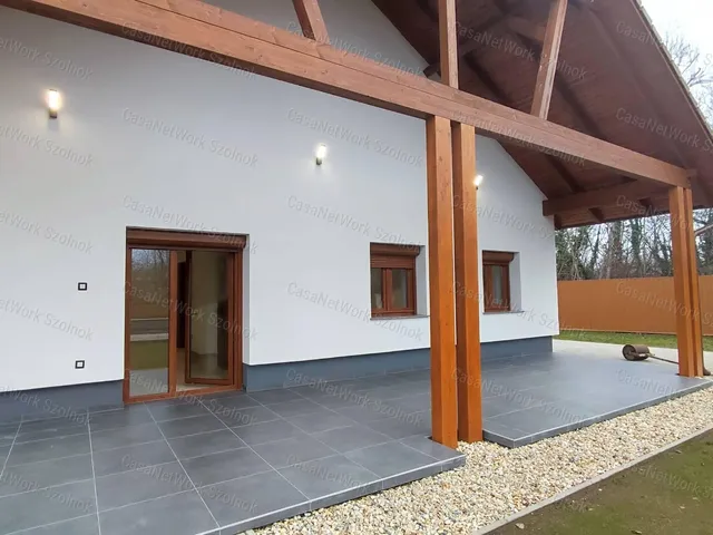 Eladó ház Szolnok 82 nm