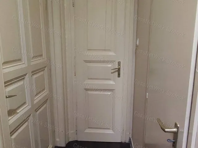 Eladó lakás Budapest VI. kerület 77 nm