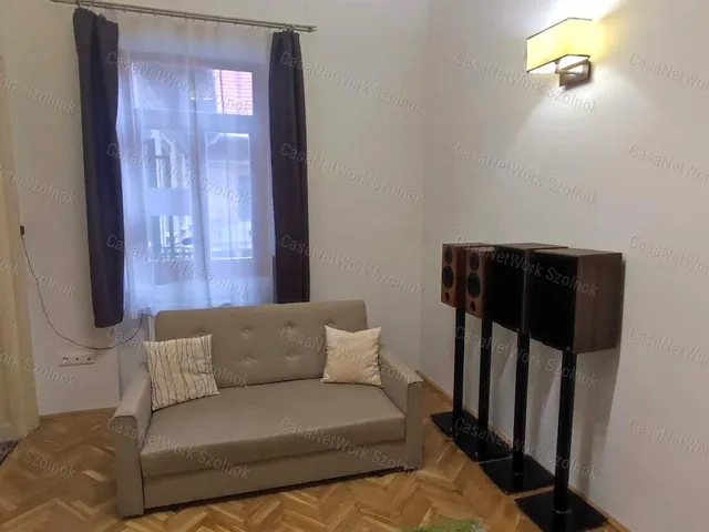 Eladó lakás Budapest VI. kerület 77 nm