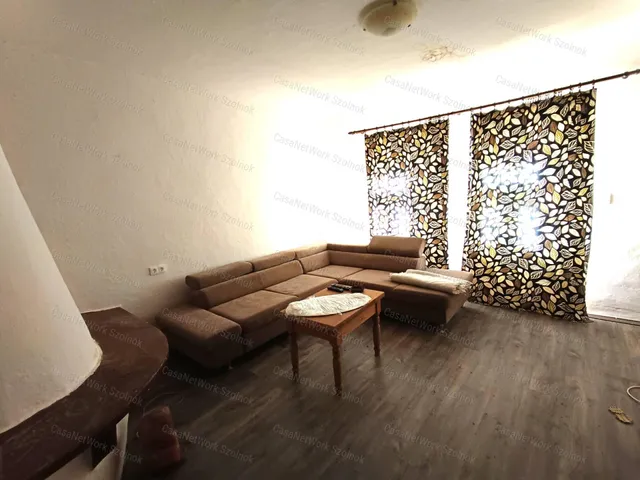 Eladó mezőgazdasági ingatlan Besenyszög 81 nm