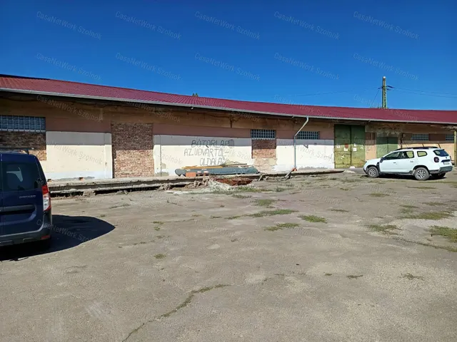 Kiadó kereskedelmi és ipari ingatlan Szolnok 800 nm