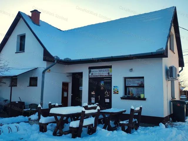 Eladó kereskedelmi és ipari ingatlan Szolnok 190 nm