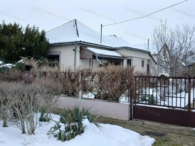 Eladó ház Martfű 183 nm