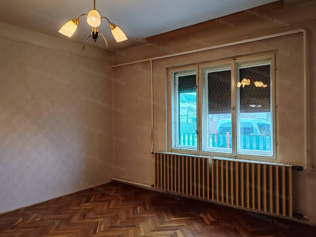 Eladó ház Kengyel 91 nm