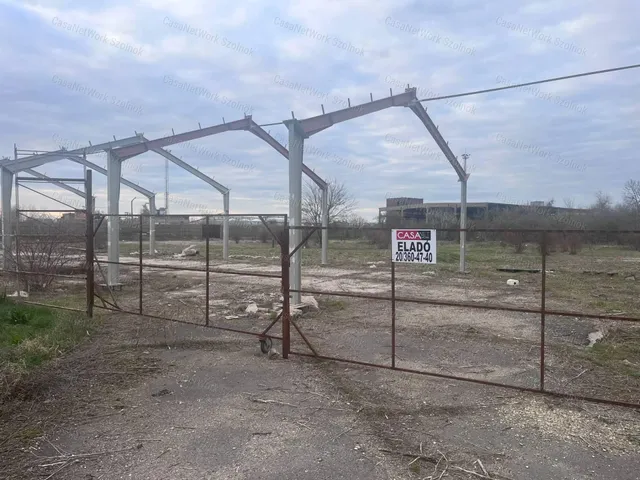 Eladó kereskedelmi és ipari ingatlan Szolnok 633 nm