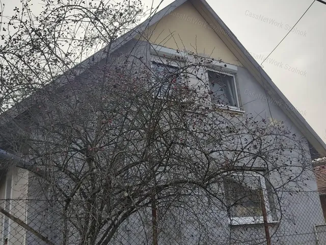 Eladó ház Tápiószele 98 nm