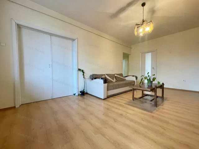 Eladó lakás Szolnok 75 nm