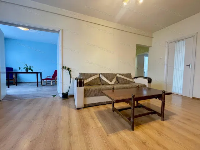 Eladó lakás Szolnok 75 nm