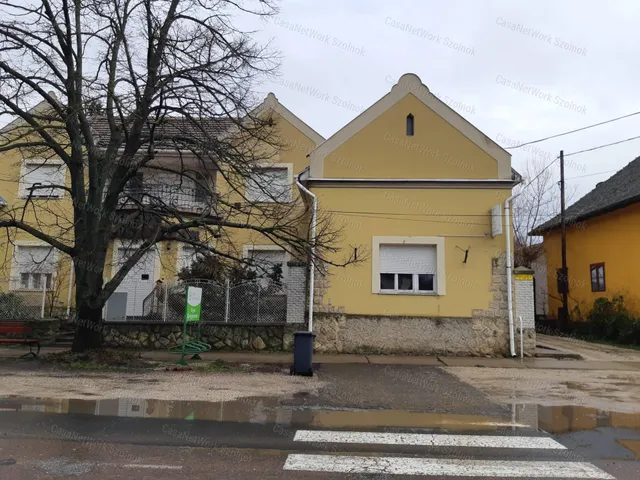 Kiadó kereskedelmi és ipari ingatlan Tiszaföldvár 135 nm