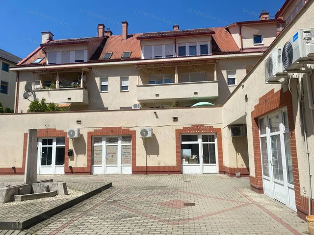 Kiadó kereskedelmi és ipari ingatlan Szolnok 86 nm