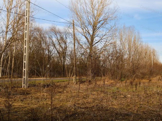 Eladó telek Tápiószentmárton 2806 nm