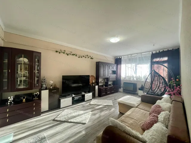 Eladó lakás Szolnok 67 nm