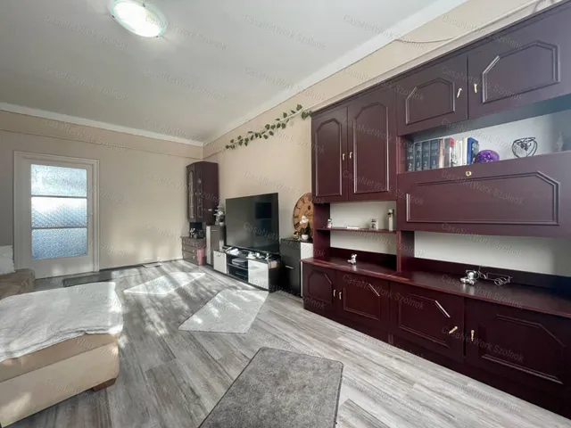 Eladó lakás Szolnok 67 nm