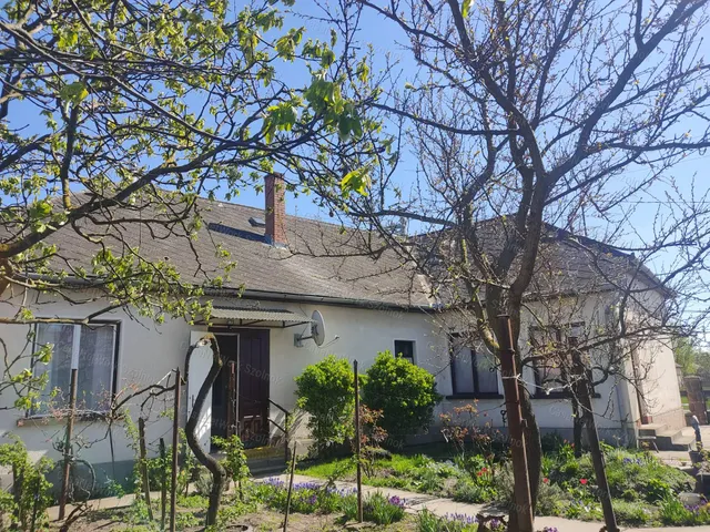 Eladó ház Tápiógyörgye 138 nm