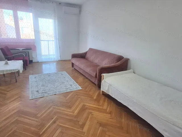 Kiadó lakás Szolnok 56 nm