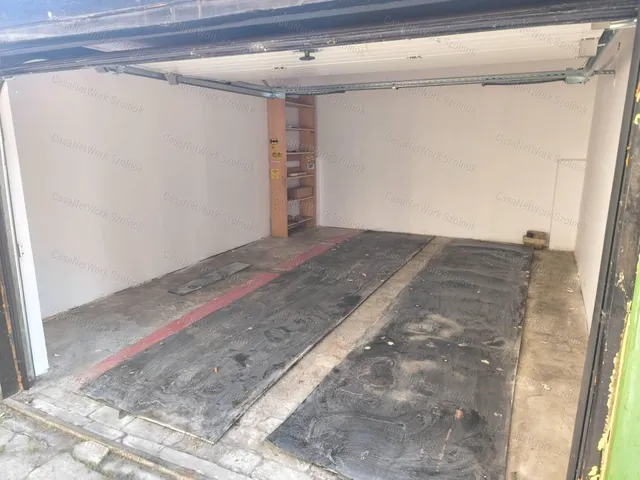 Kiadó garázs Szolnok 17 nm