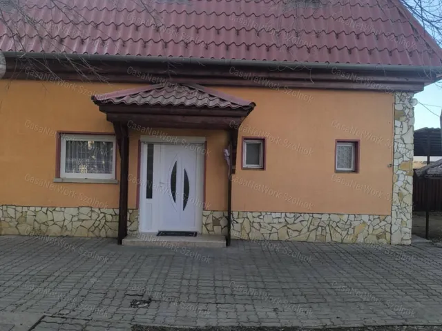 Eladó ház Tiszaföldvár 140 nm