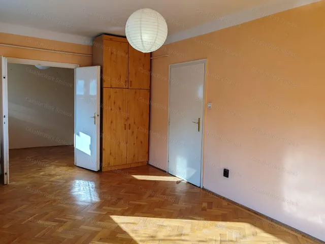 Eladó lakás Szolnok 36 nm