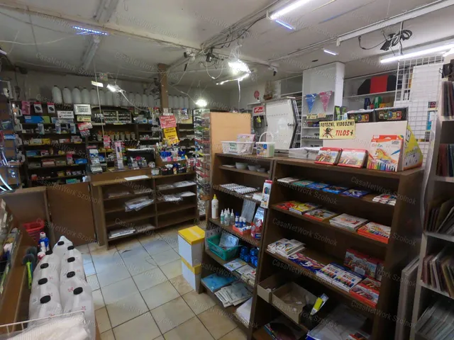 Eladó kereskedelmi és ipari ingatlan Szolnok 49 nm