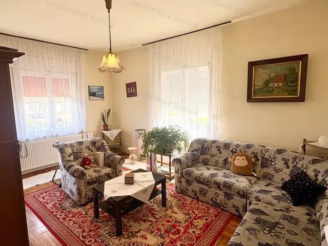 Eladó ház Újszász 110 nm
