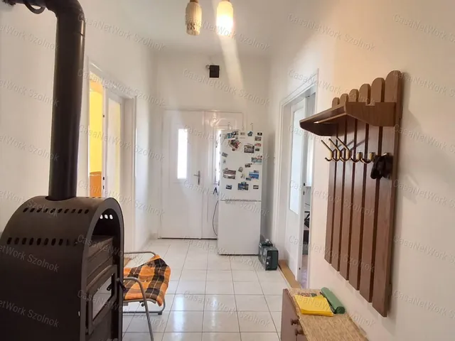 Eladó ház Újszász 100 nm