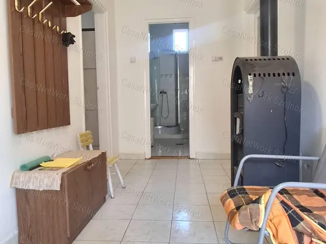 Eladó ház Újszász 100 nm