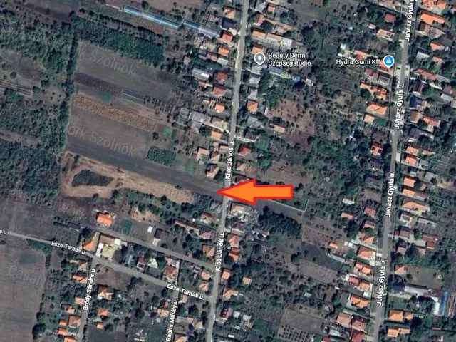 Eladó telek Szolnok 4331 nm