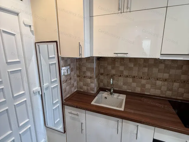 Kiadó lakás Szolnok 31 nm