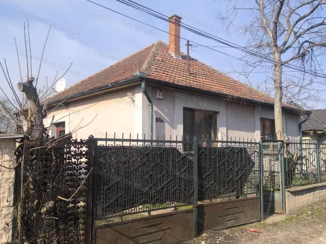 Eladó ház Szolnok 90 nm
