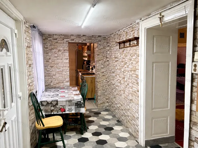Eladó ház Újszász 89 nm