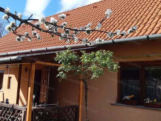 Eladó ház Szolnok 78 nm