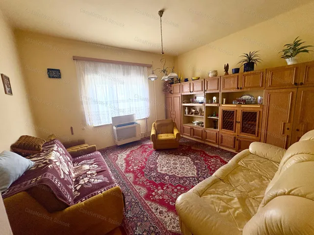 Eladó ház Alattyán 90 nm