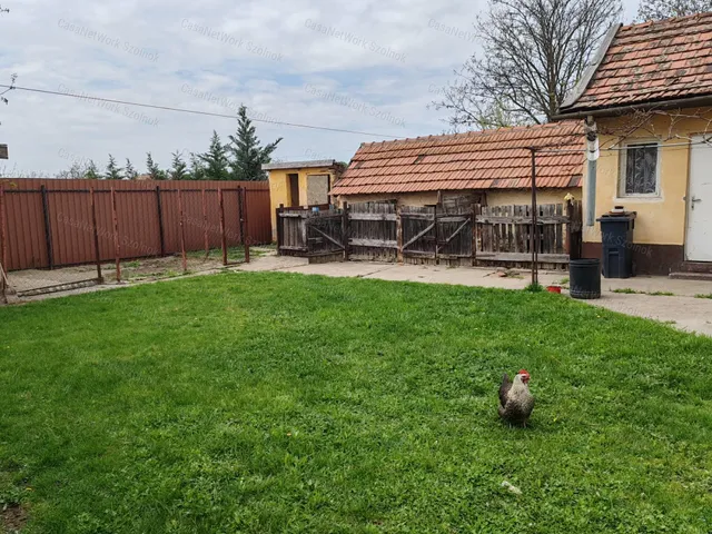 Eladó ház Kengyel 84 nm