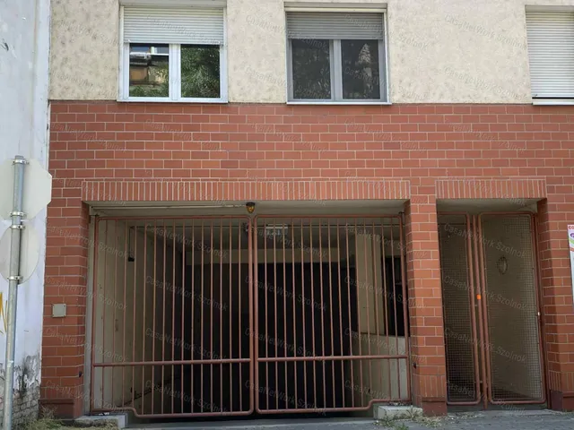 Kiadó garázs Szolnok 16 nm