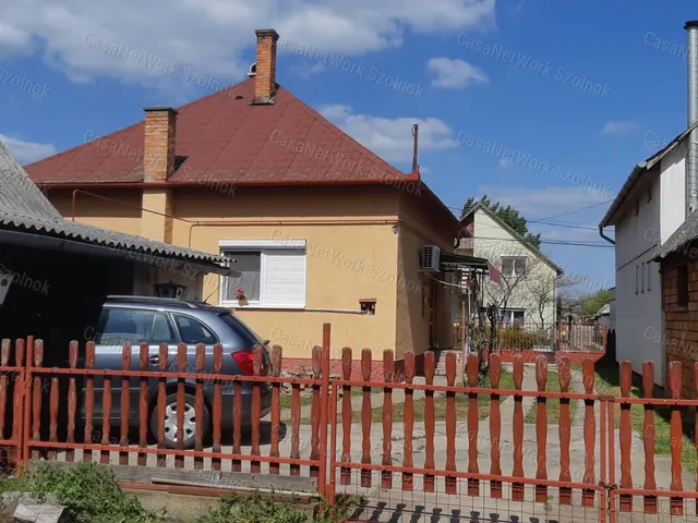 Eladó ház Tiszaföldvár 75 nm