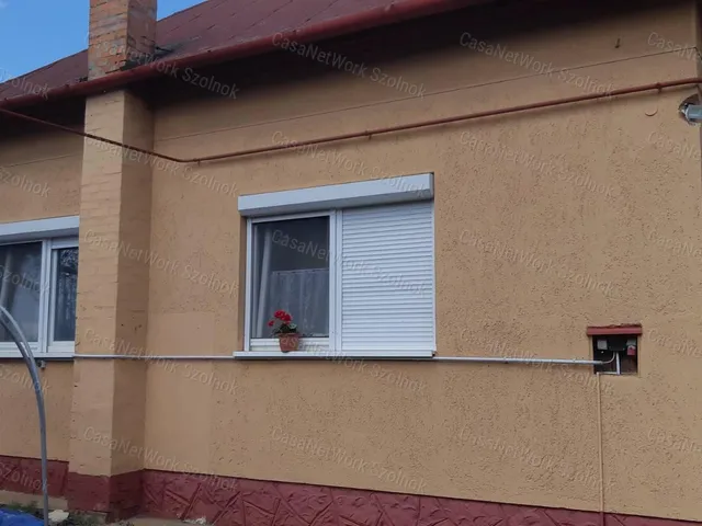 Eladó ház Tiszaföldvár 75 nm