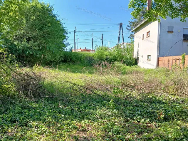 Eladó telek Martfű 720 nm